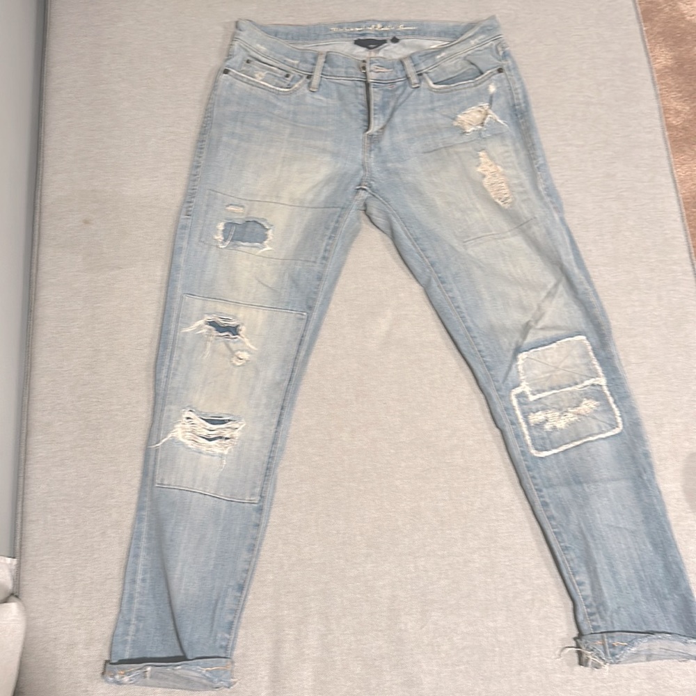 Levi’s 531 low rise skinny jeans distressed